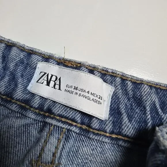 ZARA Wide Leg Blue Denim Jeans - Picture 3 of 3